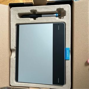 INTUOS Pen and Tablet small